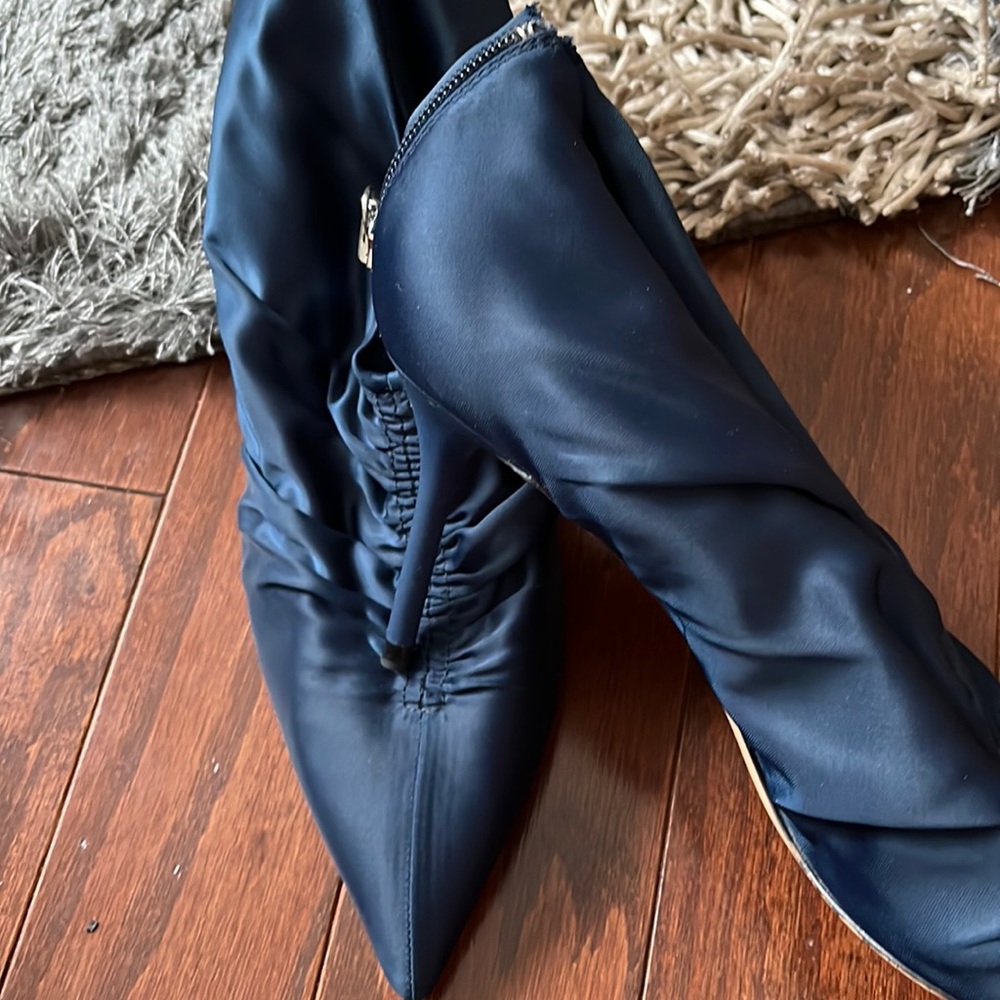 Zara rouge navy blue heels